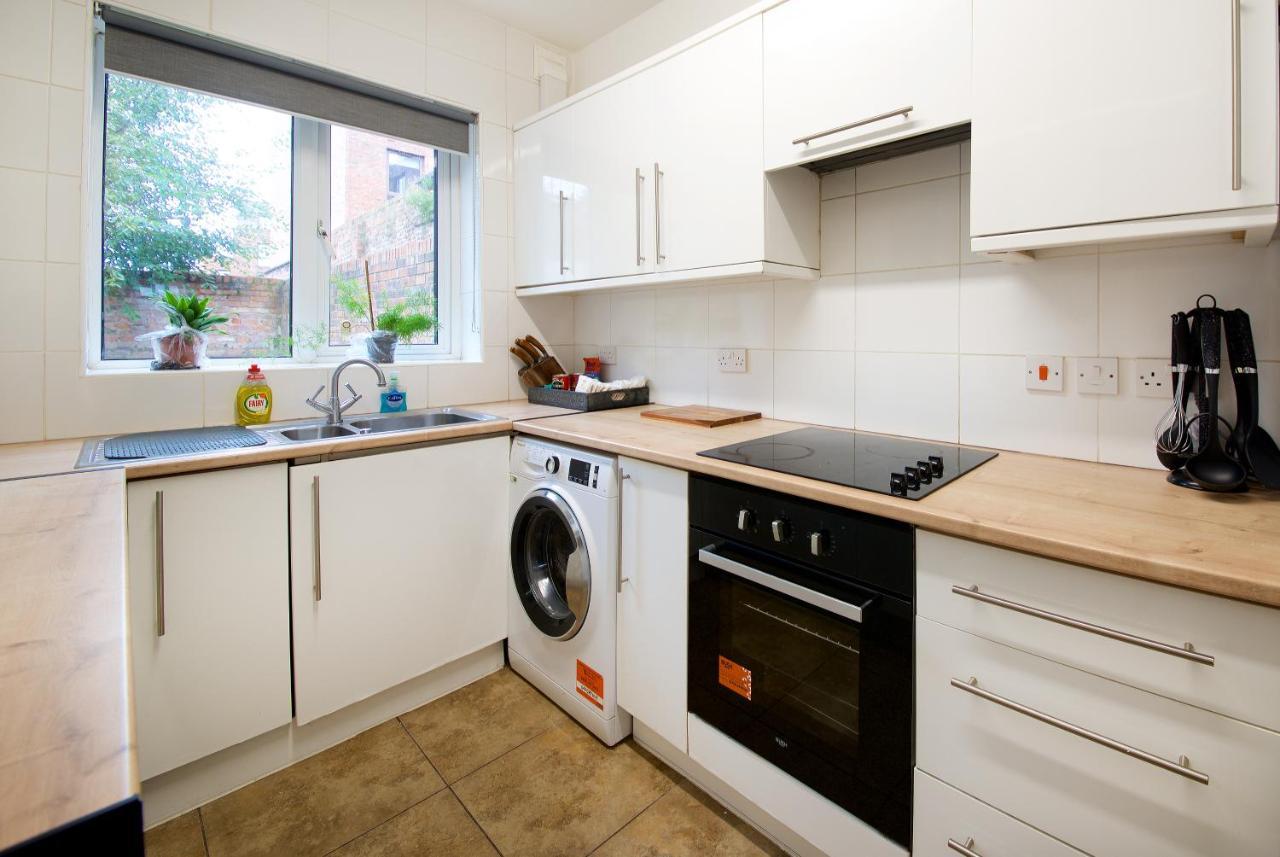 Ideal Abode Abbots 4 En-Suite เชสเตอร์ ภายนอก รูปภาพ